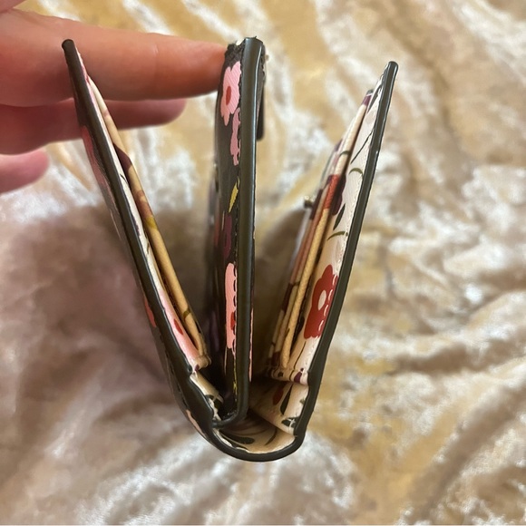 Kate Spade Wallet - Picture 5 of 14